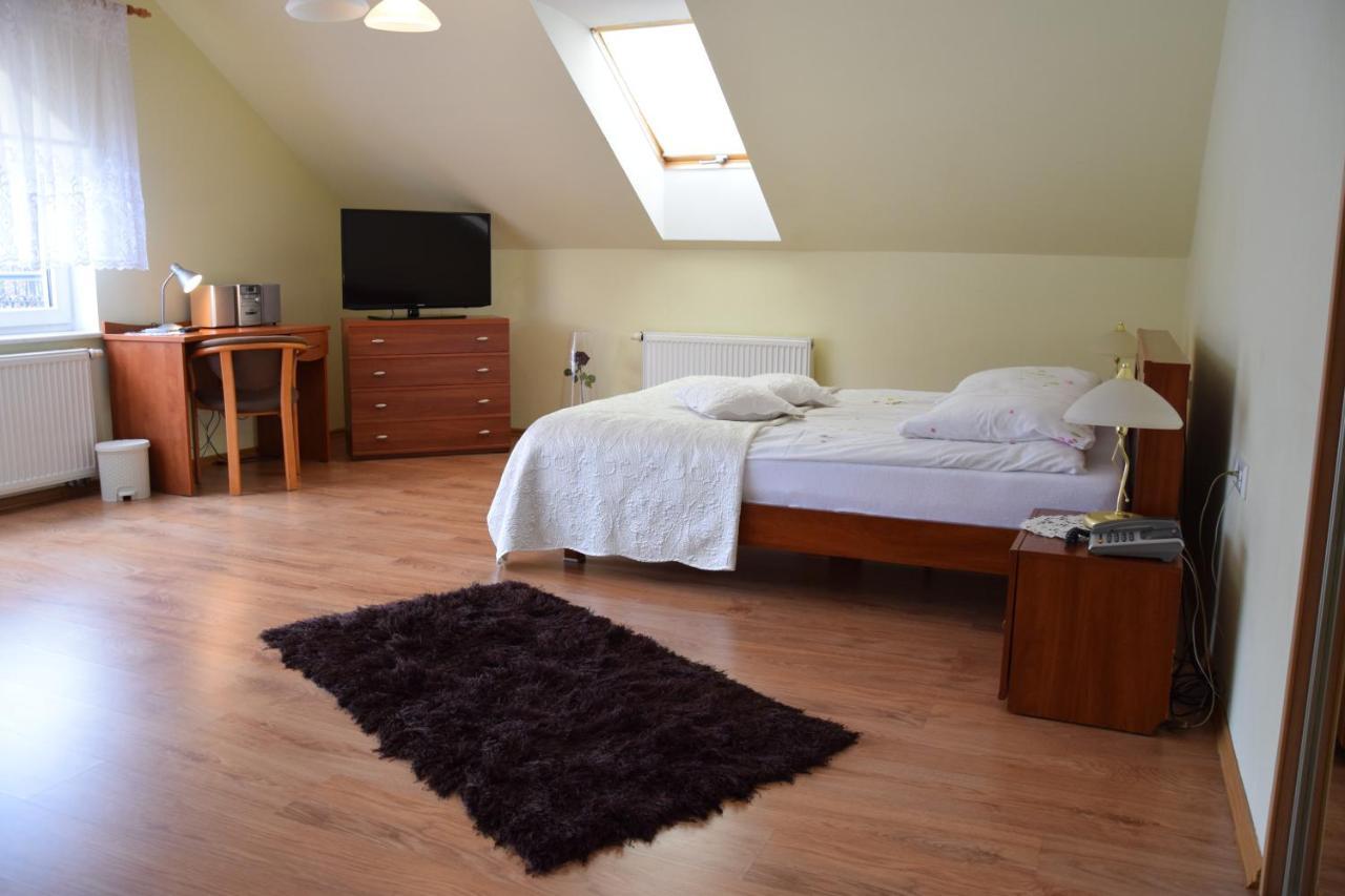Inter-Bar-Motel Nowe Marzy Esterno foto