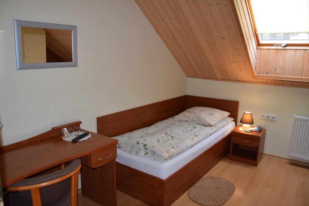Inter-Bar-Motel Nowe Marzy Esterno foto