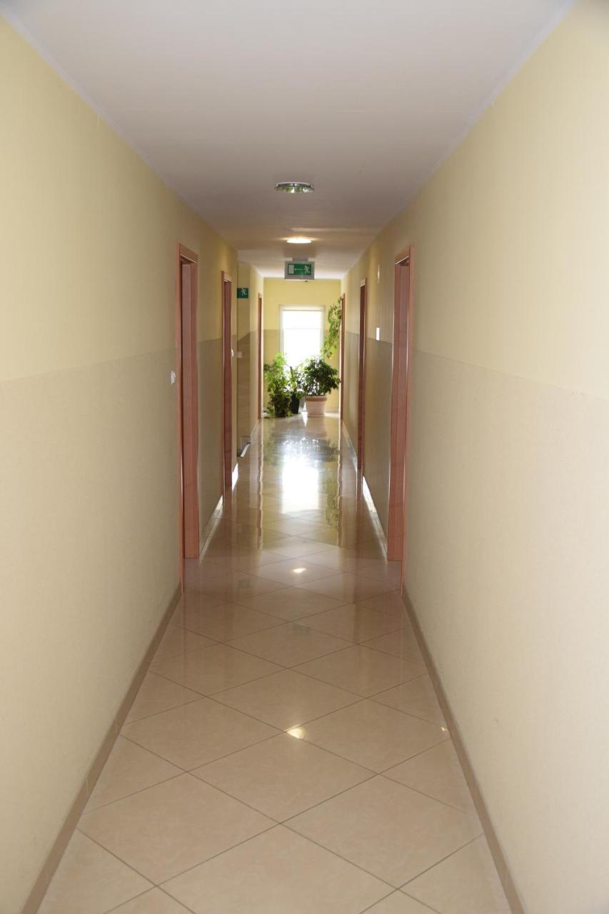 Inter-Bar-Motel Nowe Marzy Esterno foto